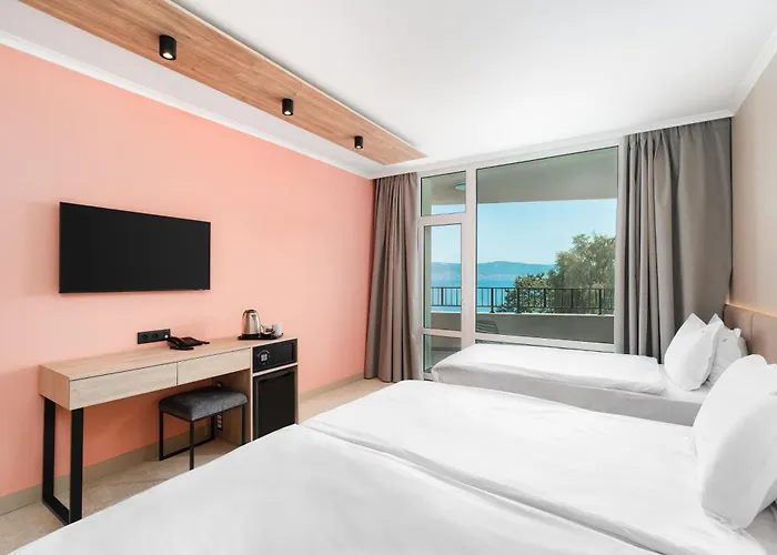 Festa Panorama Ξενοδοχείο Νεσέμπαρ