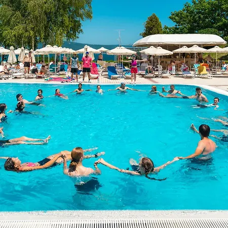 Festa Panorama 4* 네세부르