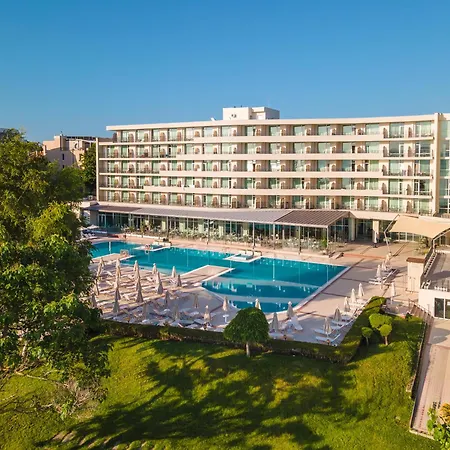 מלון Festa Panorama נסבר