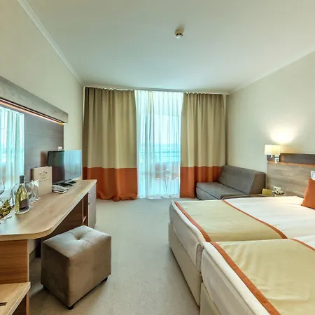 Festa Panorama מלון 4*