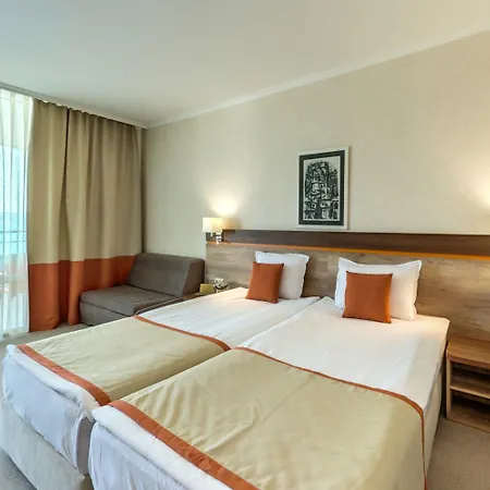 феста панорама 4*