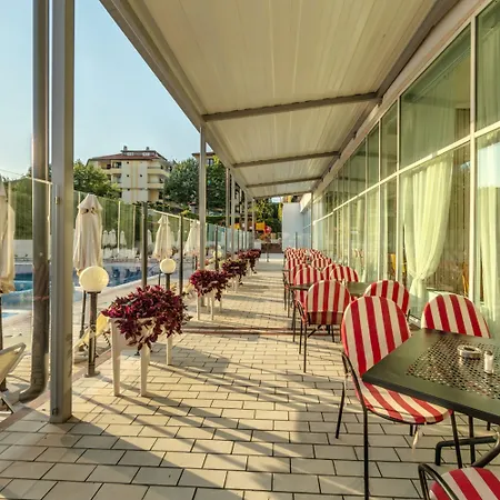 Festa Panorama 호텔 네세부르